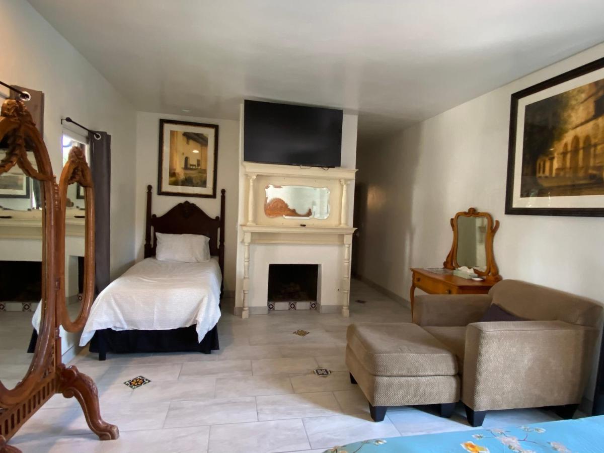 Villa Rosa Inn 산타 바바라 외부 사진