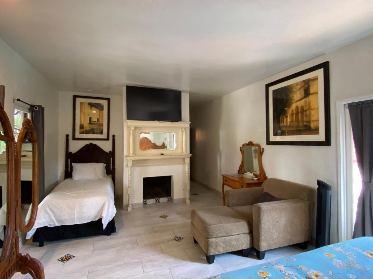 Villa Rosa Inn 산타 바바라 외부 사진